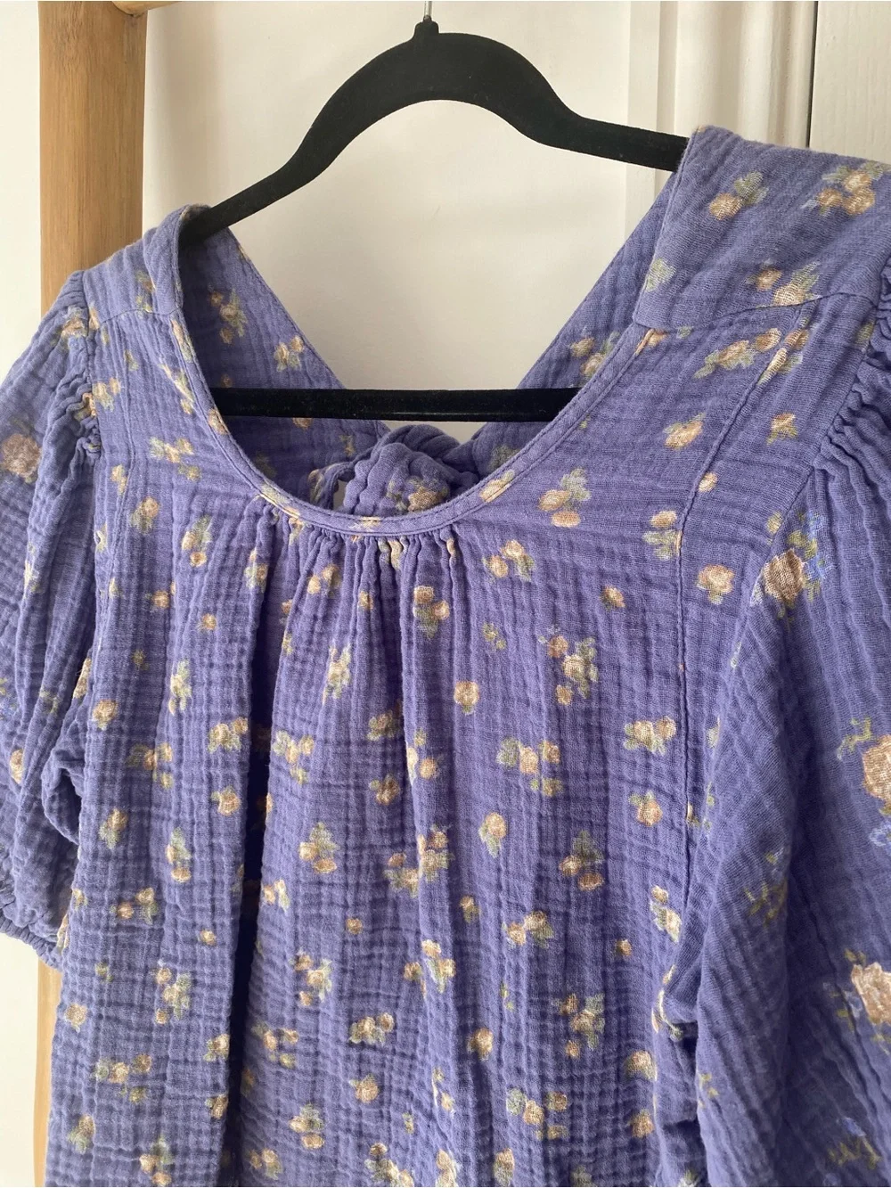 Free People Chloe Floral Printed Top Purple 100% Cotton Back Cut Out Sz Small
